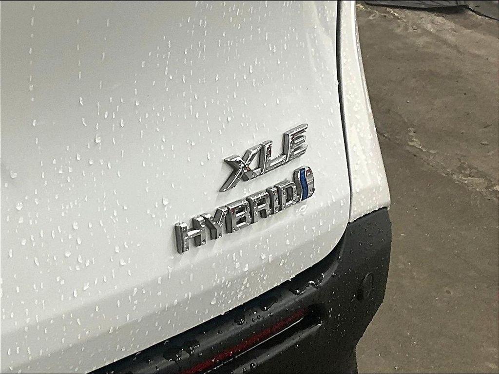Certified Used 2024 Beige Toyota XLE image 30