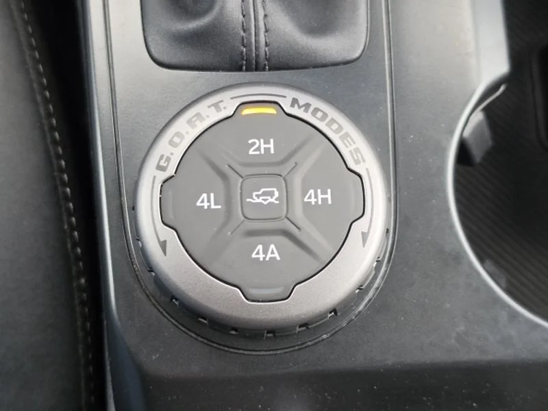 Used 2025 Shadow Black Ford Badlands image 26