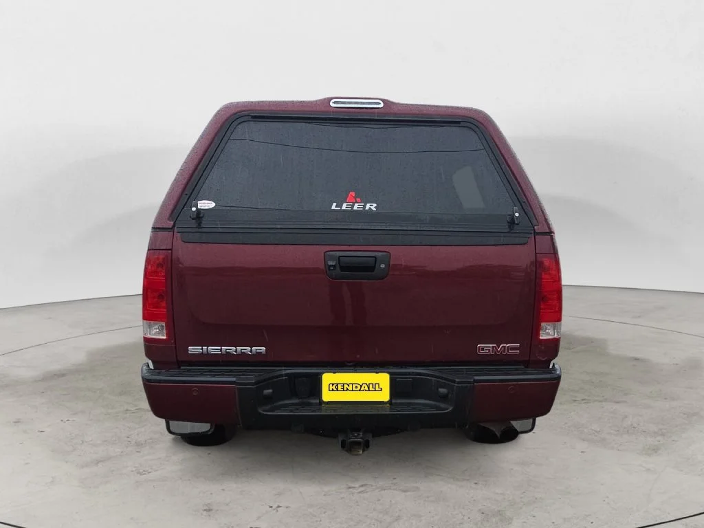 Used 2013 Red GMC Denali image 6