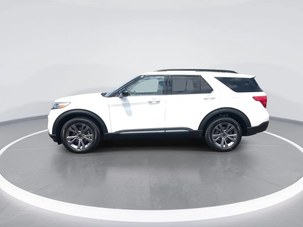 Used 2022 White Ford XLT image 5