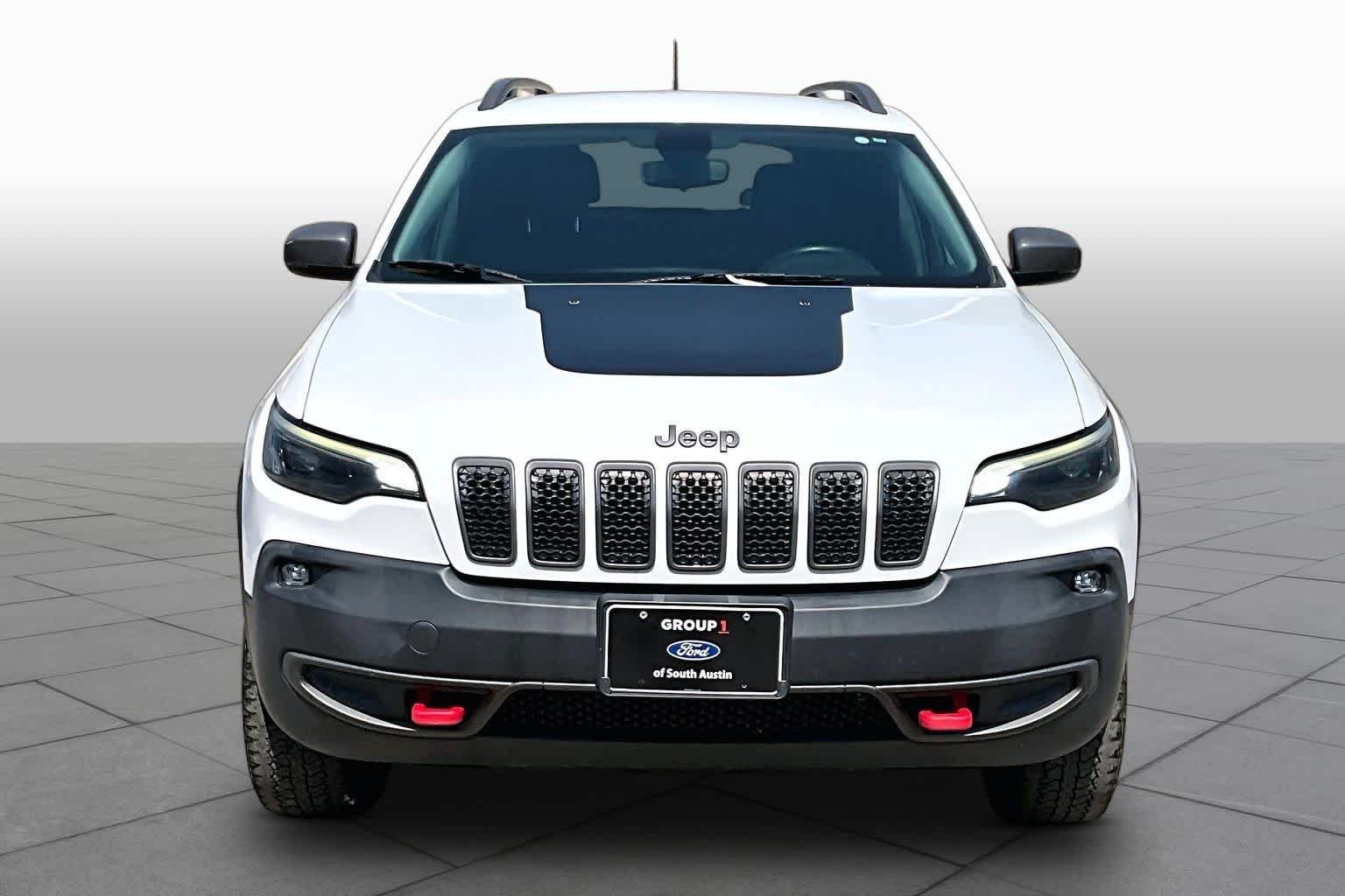 Pre-Owned 2019 Jeep Cherokee Trailhawk