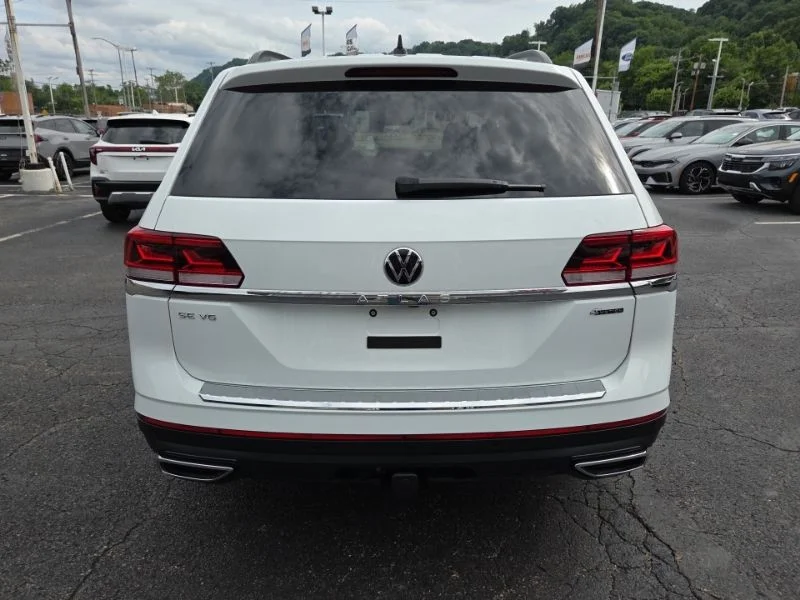 Used 2023  Volkswagen 3.6L V6 SE w/Technology image 6