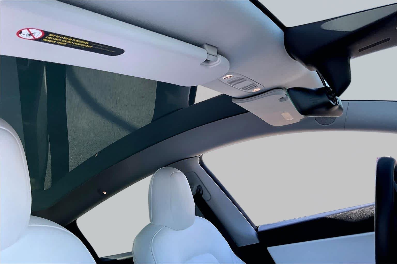Used 2022 WHITE Tesla Long Range image 19