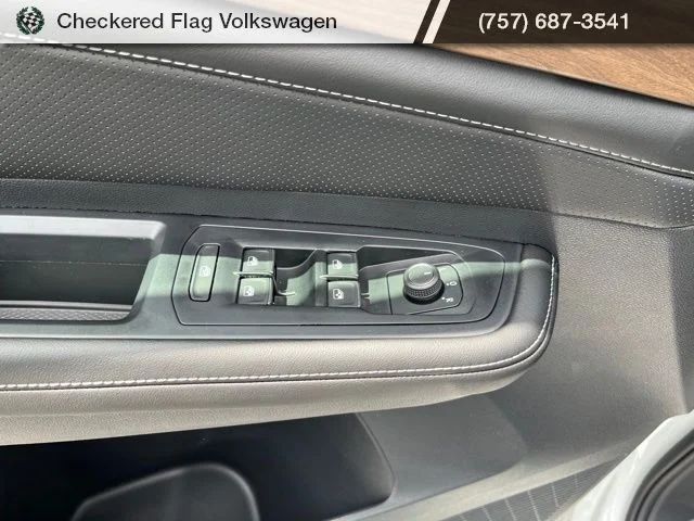 New 2026 White Volkswagen 2.0T SE image 14