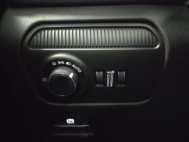 New 2026 High Gloss Black Exterior Paint Jeep Limited Altitude image 29
