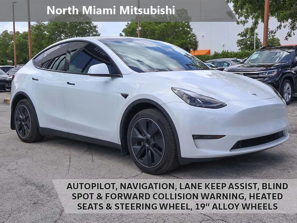 2023 Tesla Model Y Long Range Dual Motor All-Wheel Drive's photo