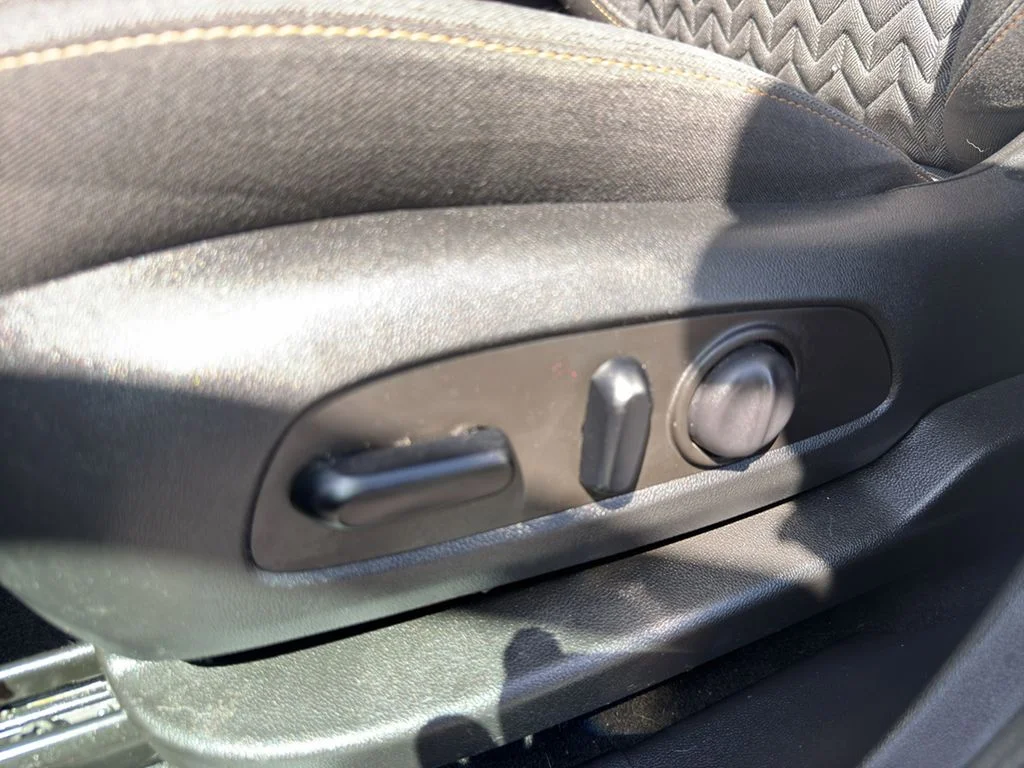 2023 Chevrolet Equinox LT - Photo 10