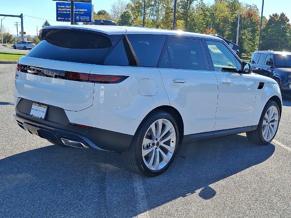 New 2027 Fuji White Land Rover SE image 3