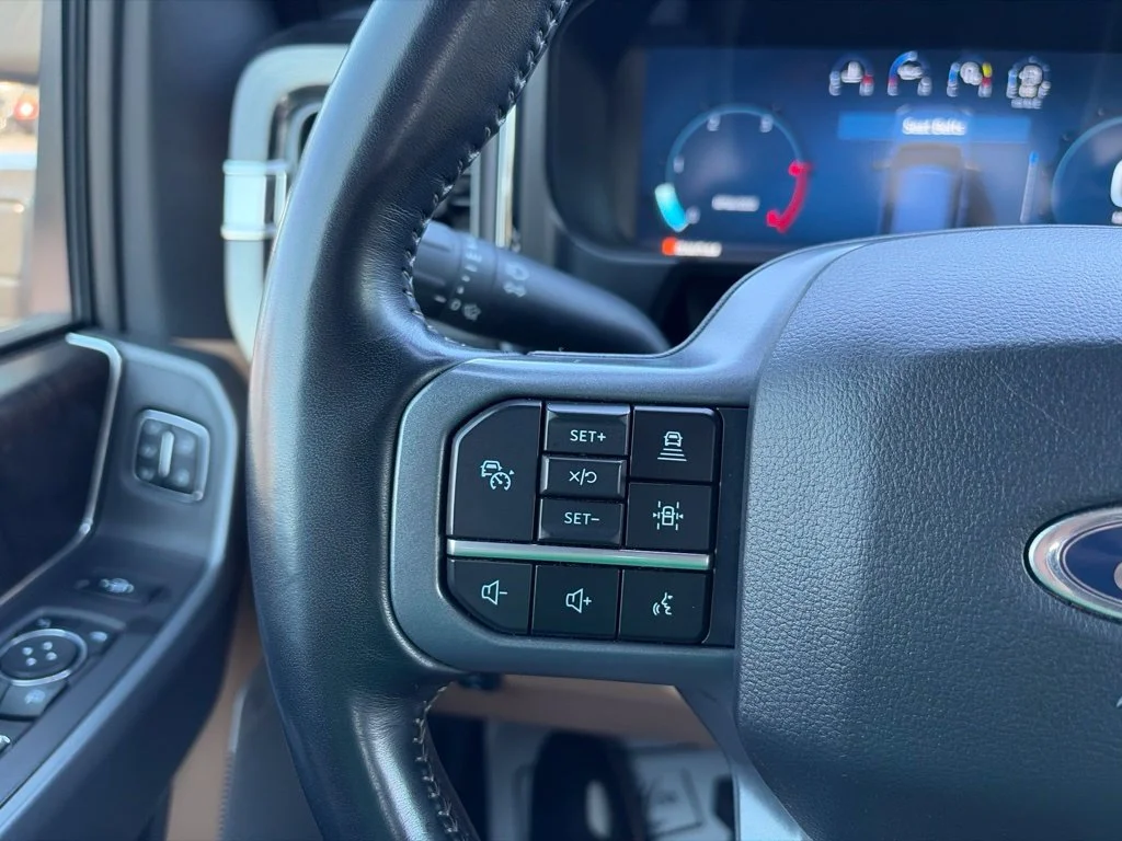 Used 2024 Oxford White Ford Lariat image 22