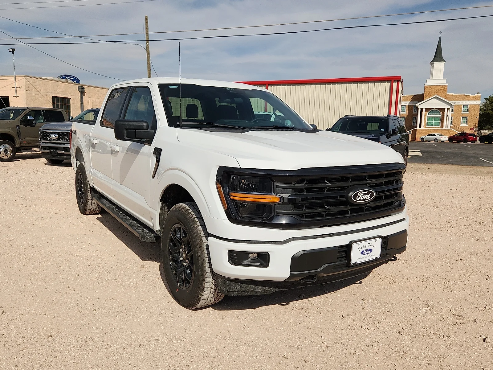 New 2026 Oxford White Ford XLT image 1