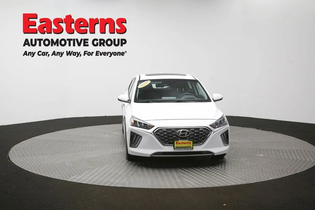 Used 2021 White Hyundai Limited image 57
