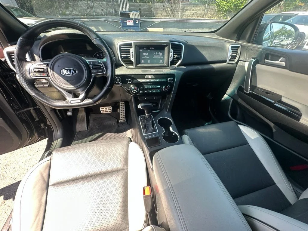 Used 2019 Red Kia EX image 24