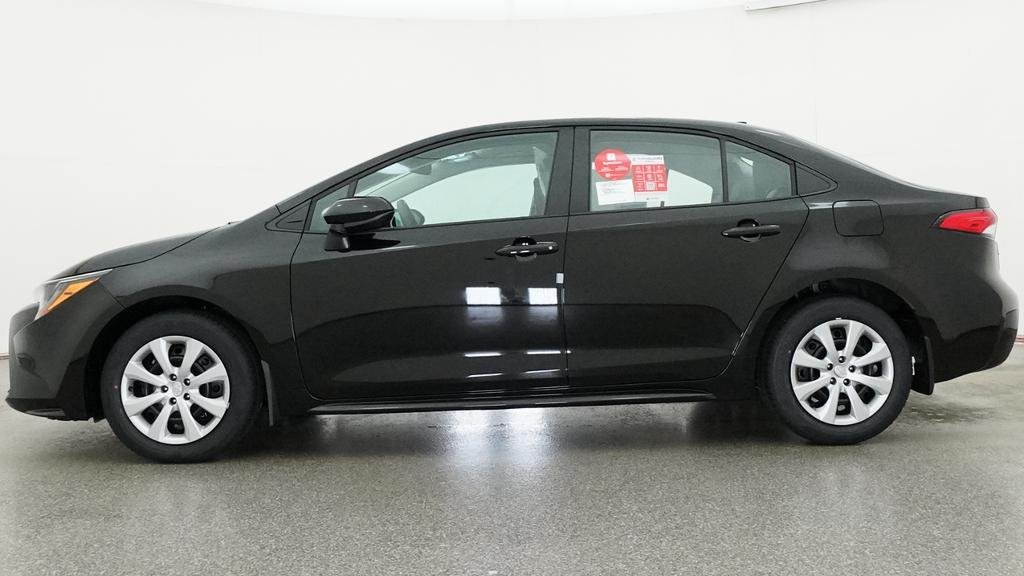 New 2027 Inked Toyota LE image 2