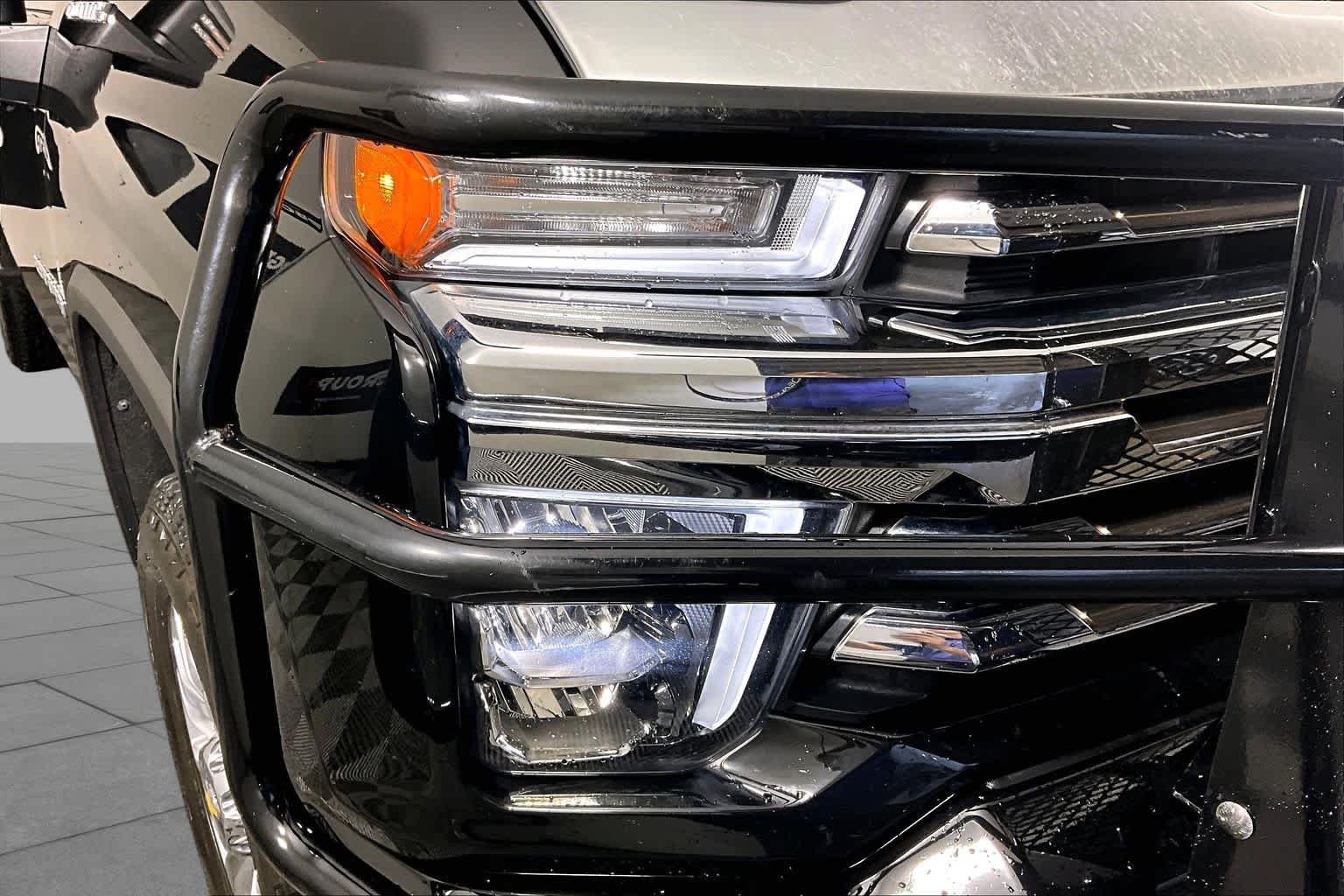 Used 2023 Black Chevrolet High Country image 26
