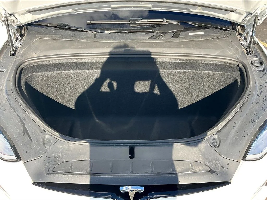 Used 2022  Tesla Plaid image 31