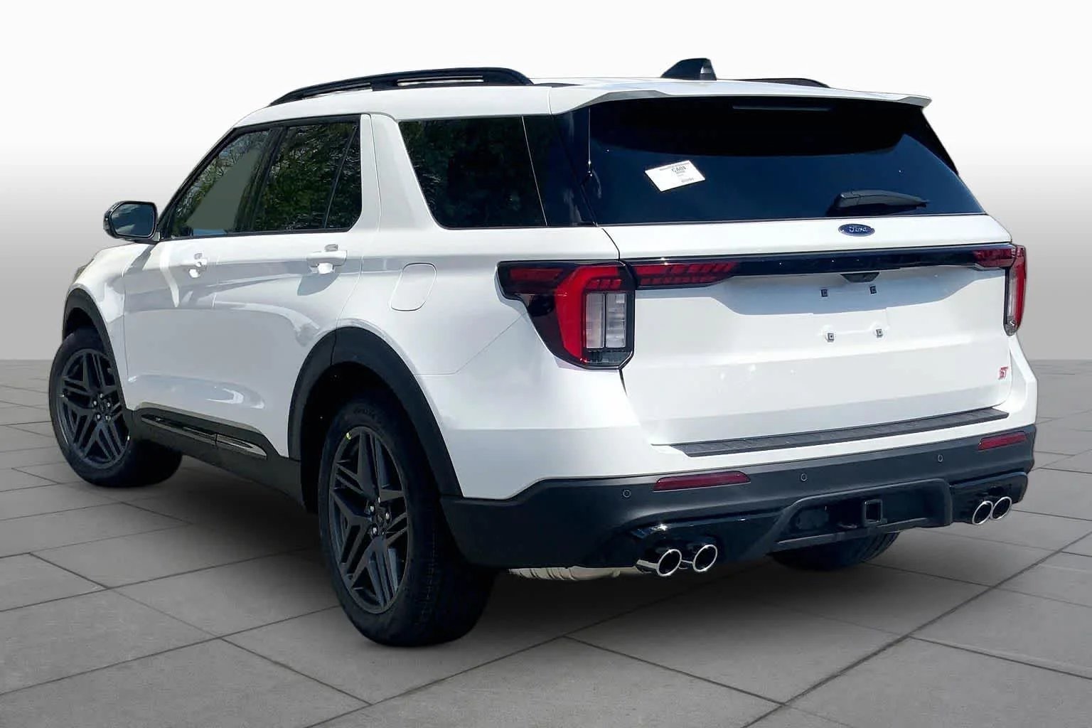 New 2026 Star White Metallic Tri-Coat Ford ST image 3