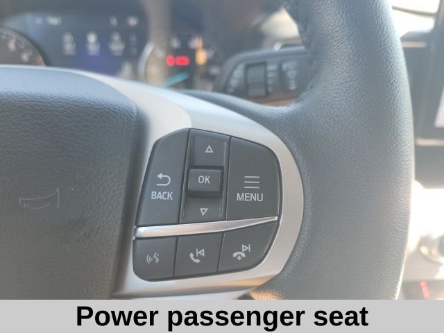 Used 2024 Silver Ford XLT image 12