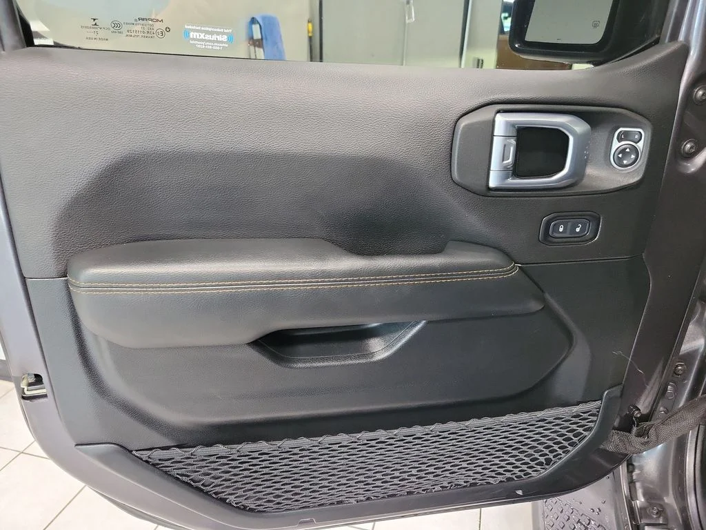 Used 2021 Gray Jeep High Altitude image 34