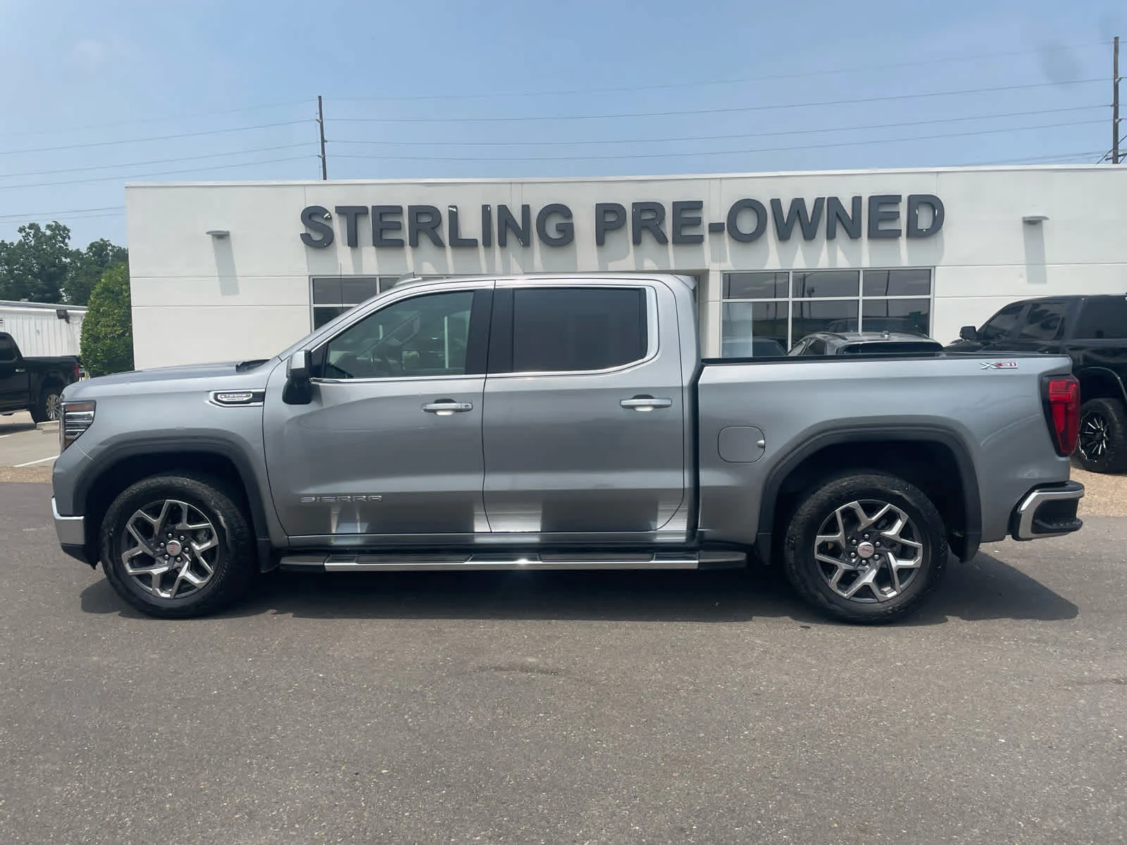 Used 2025 Sterling Metallic GMC SLT image 2