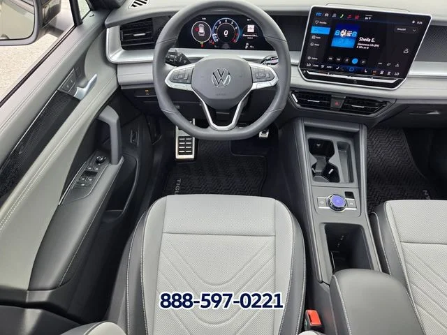 New 2026 Avocado Green w/Deep Black Roo Volkswagen 2.0T SE R-Line Black image 9