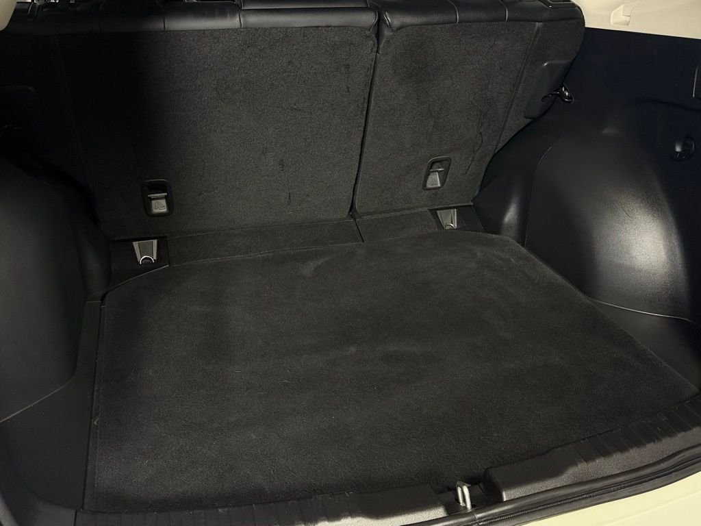 Used 2016 White Honda Touring image 30