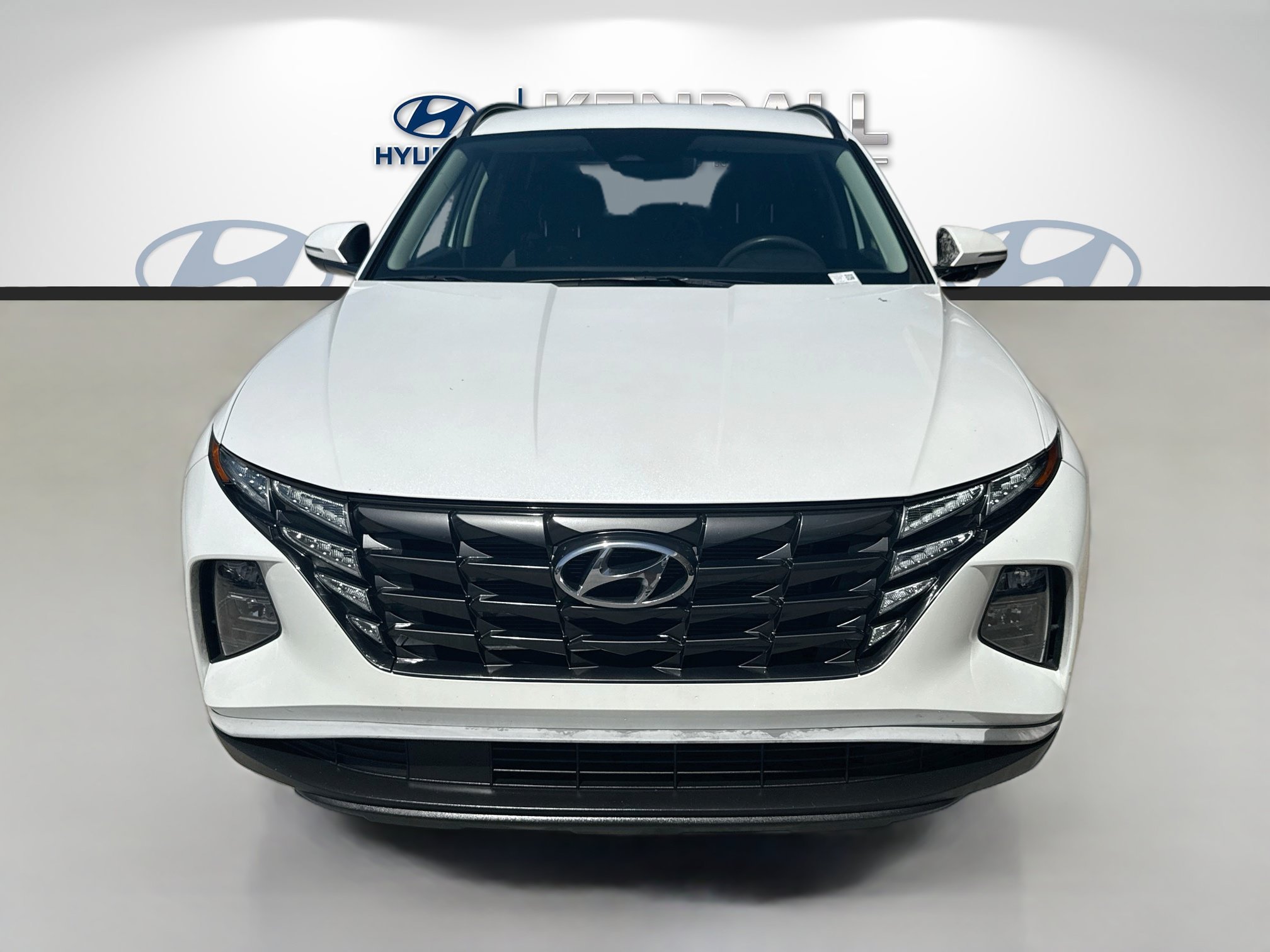 Used 2022 Quartz White Hyundai SEL image 2