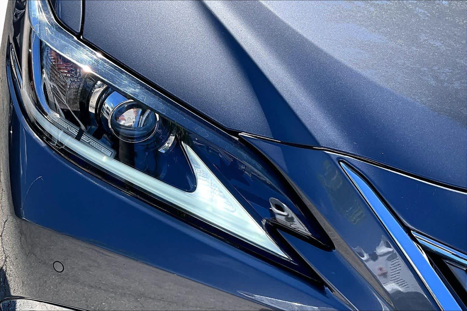 Used 2021 Nebula Gray Pearl Lexus  image 28