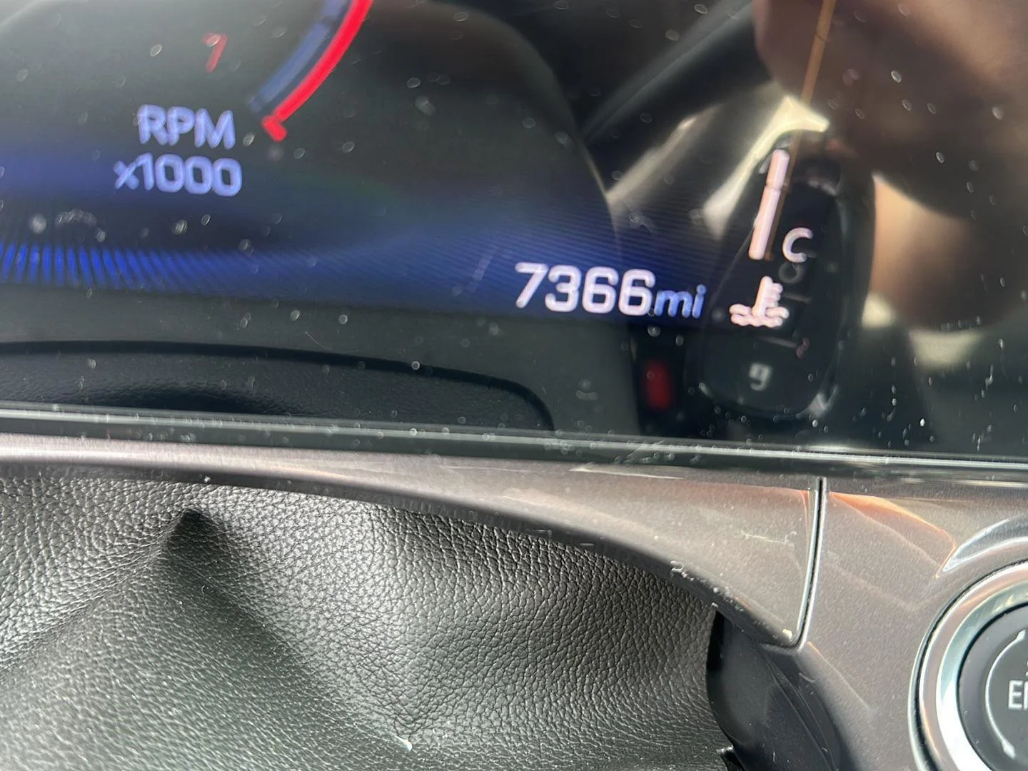 Used 2025 Summit White Chevrolet ACTIV image 8