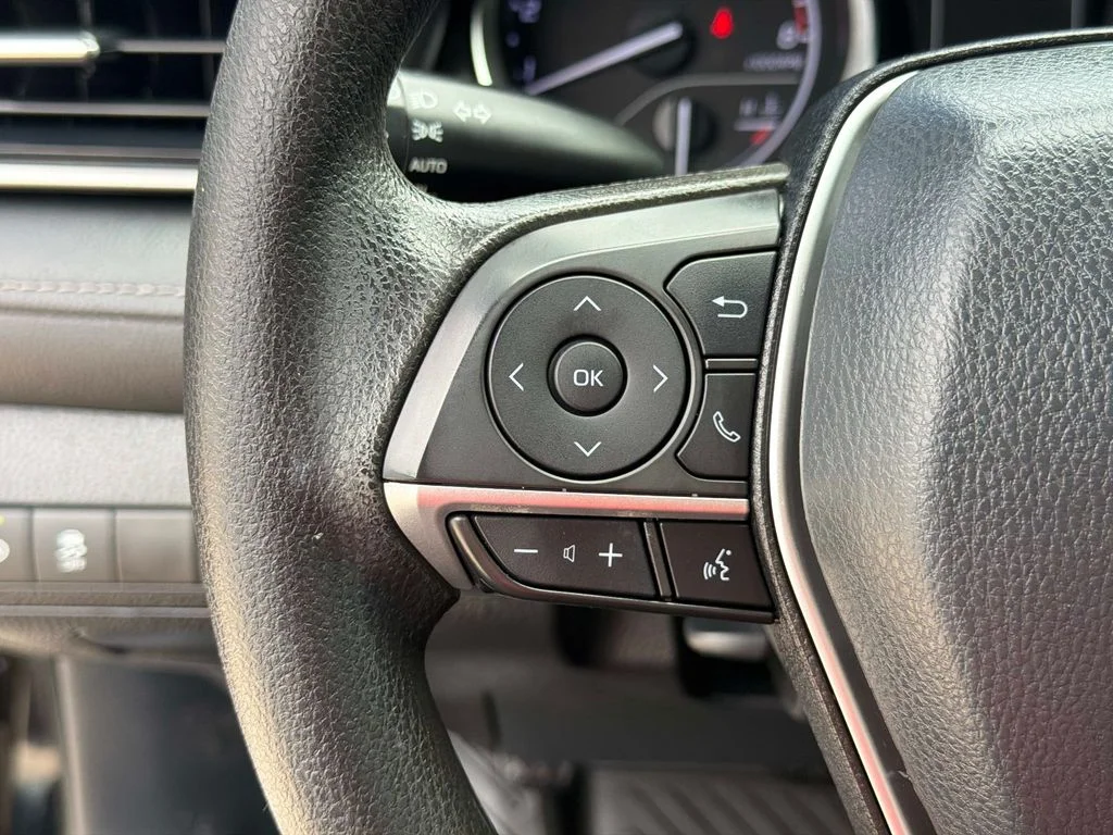 Used 2021 Midnight Black Metallic Toyota LE image 29
