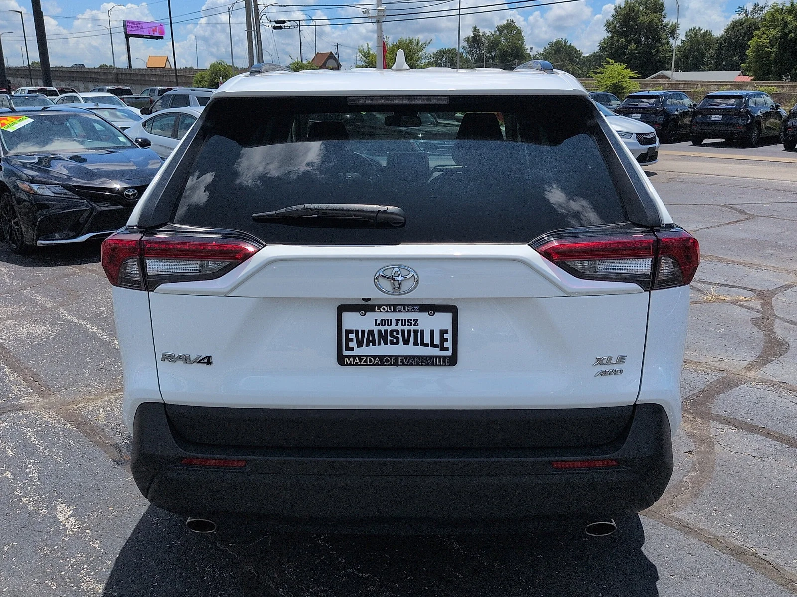 Used 2025 Ice Cap - 040 Toyota XLE image 6