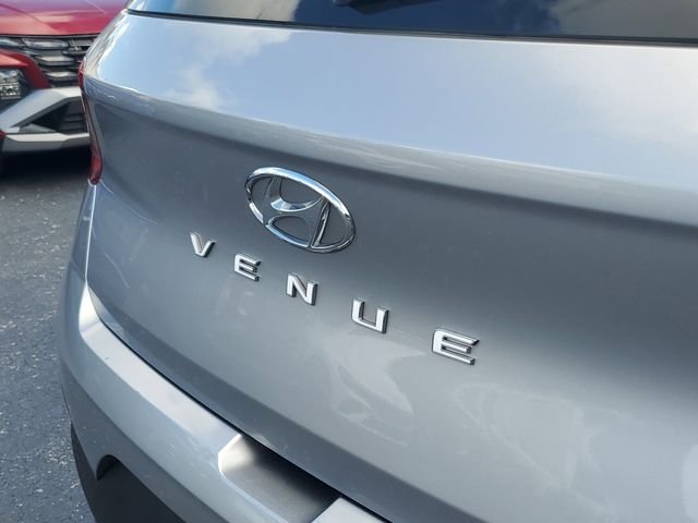 2023 Hyundai Venue SEL - Photo 7