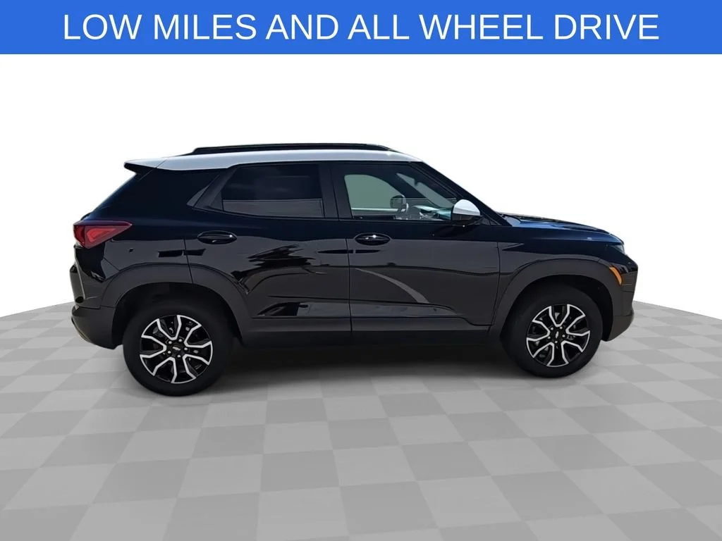 Certified Used 2023 Mosaic Black Metallic Chevrolet ACTIV image 9