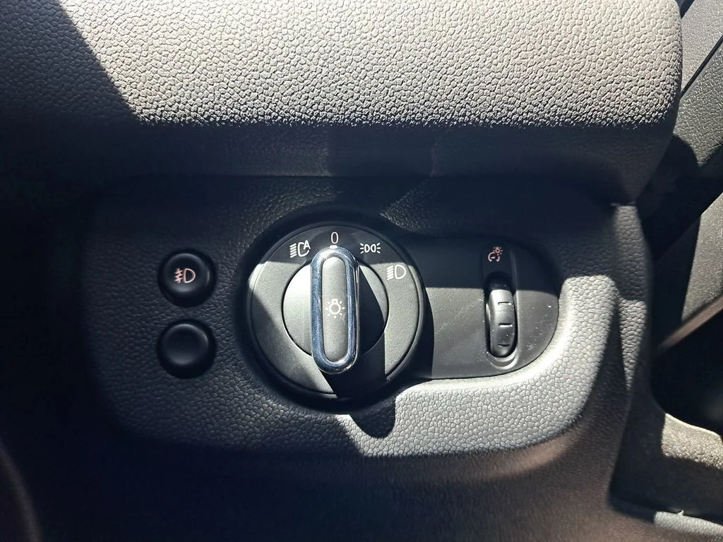 Used 2022 Gray MINI Classic image 24