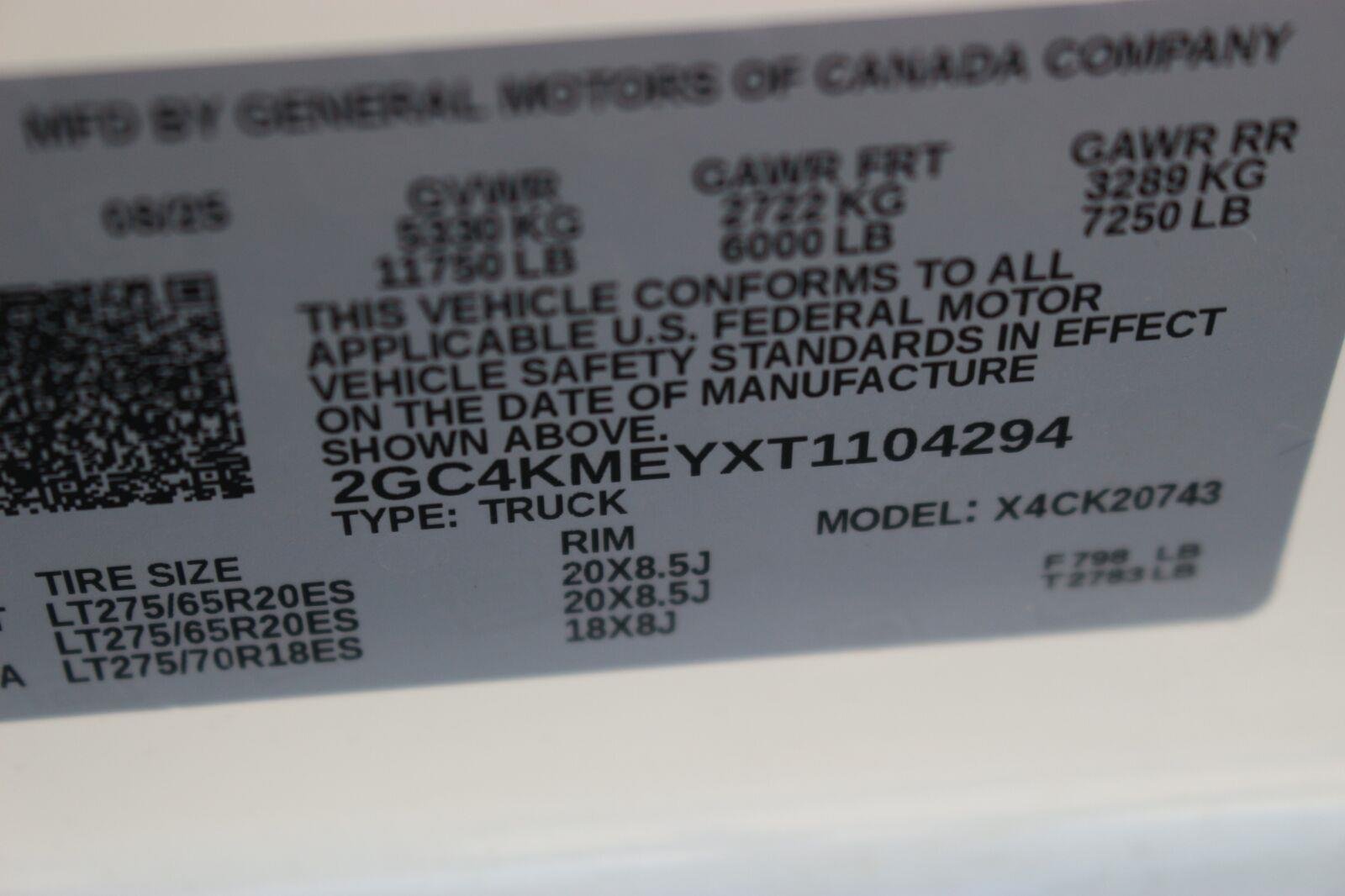 Used 2026 Summit White Chevrolet Custom image 41