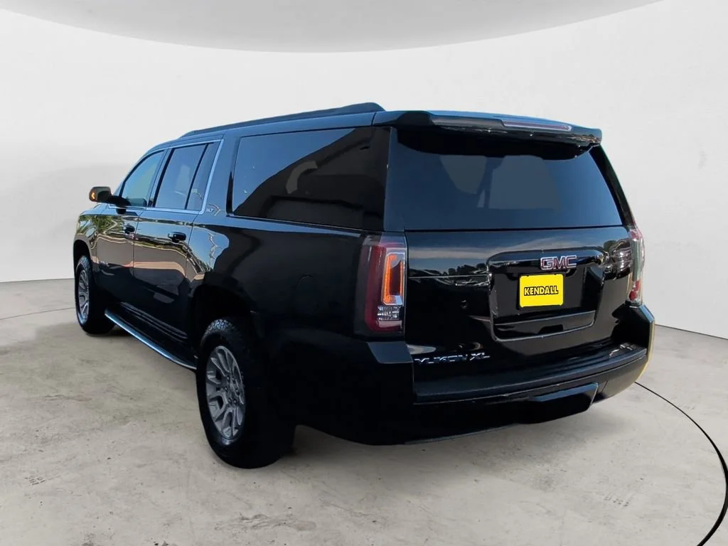 Used 2016 ONYX BLACK GMC SLT image 3