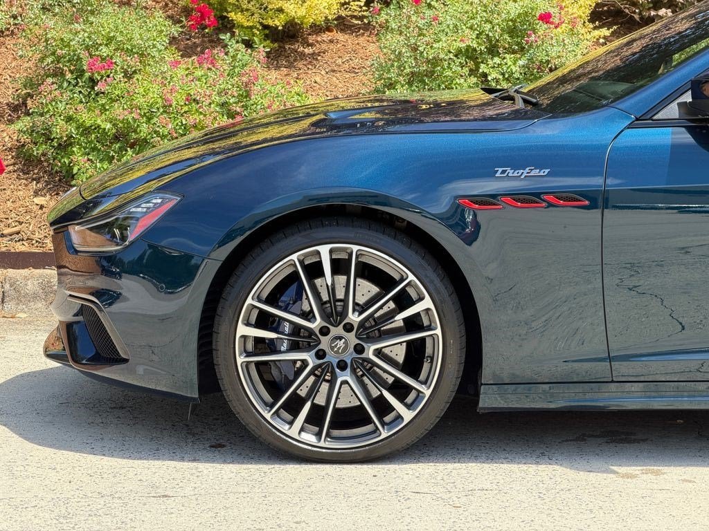 Used 2021 Blue Maserati Trofeo image 12
