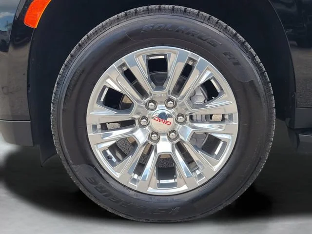 Used 2024 Onyx Black GMC Denali image 34