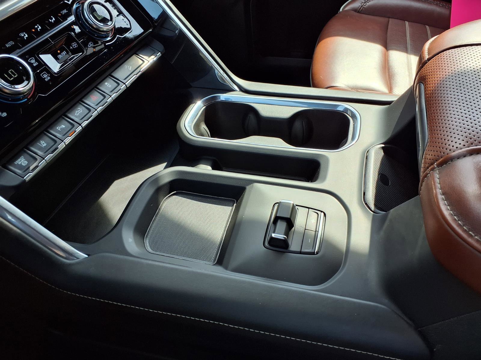 Used 2024 White Frost Tricoat GMC Denali Ultimate image 21
