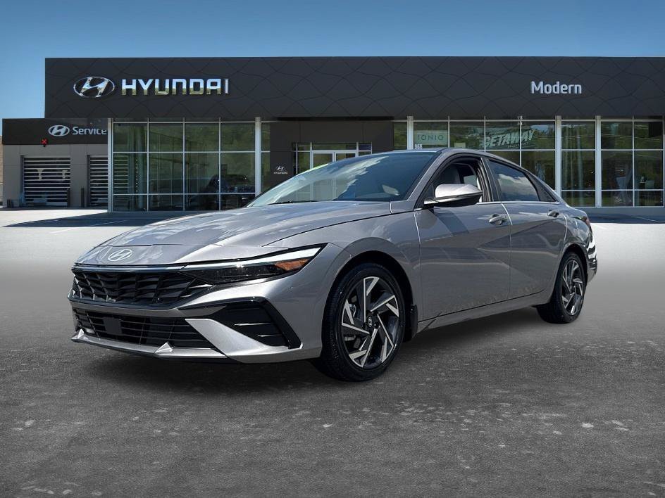 Used 2026 Fluid Metal Hyundai Limited image 1