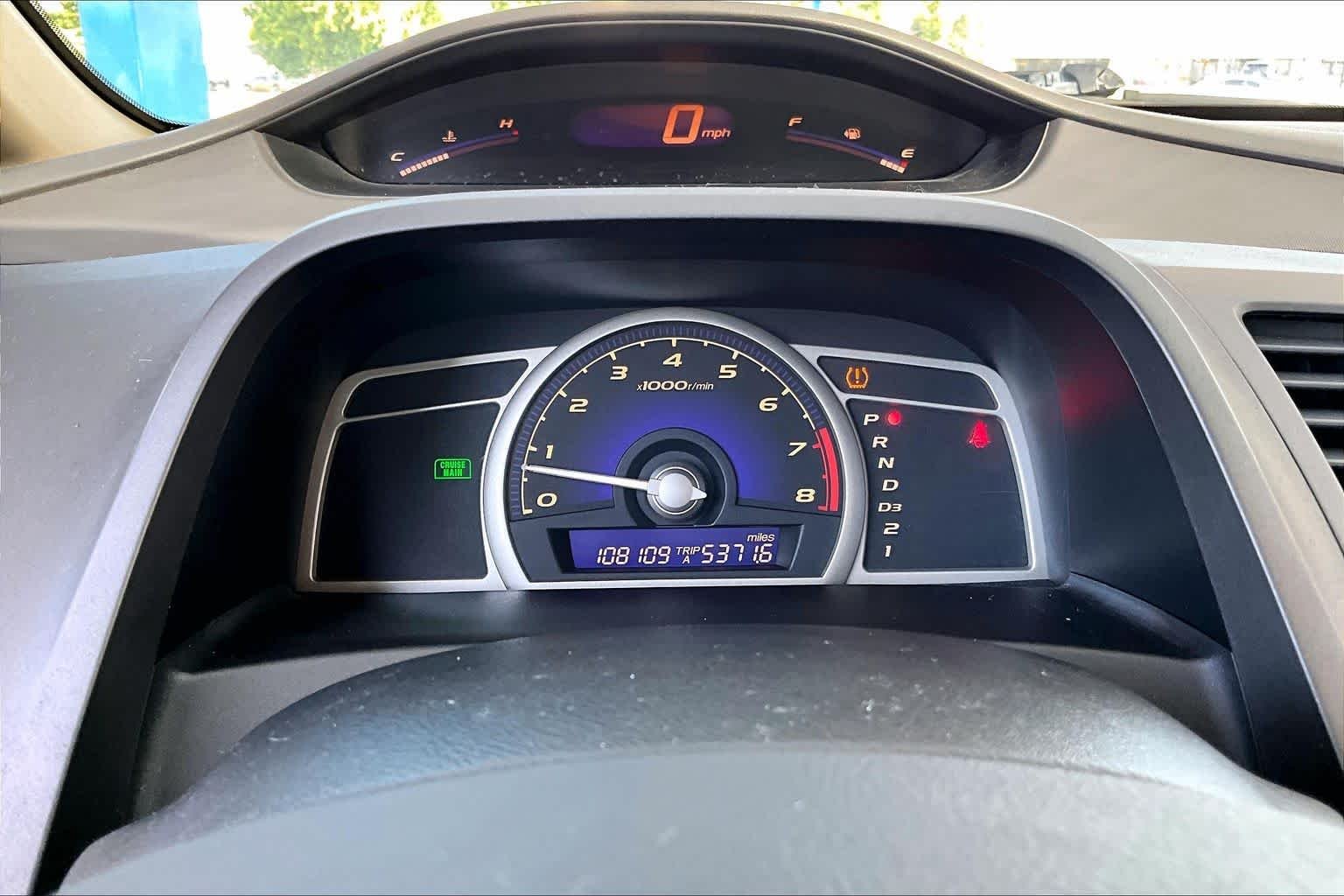 Used 2011 Taffeta White Honda LX image 24