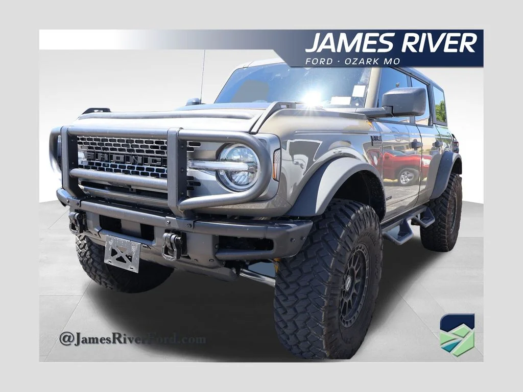 2025 Ford Bronco Badlands 4x4's photo