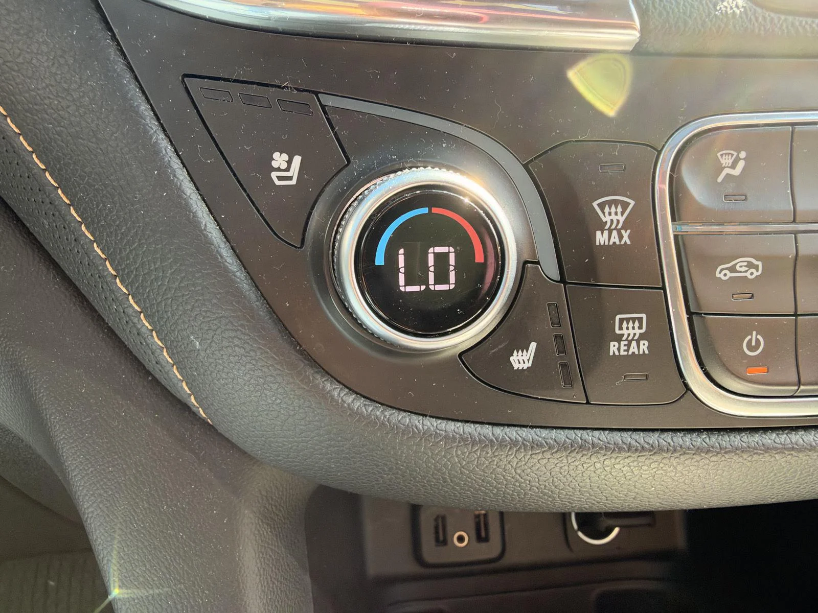 Used 2018 Cajun Red Tintcoat Chevrolet Premier image 9