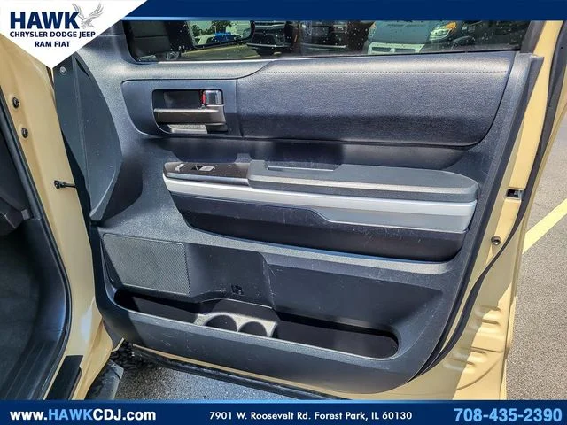 Used 2018  Toyota SR5 image 28
