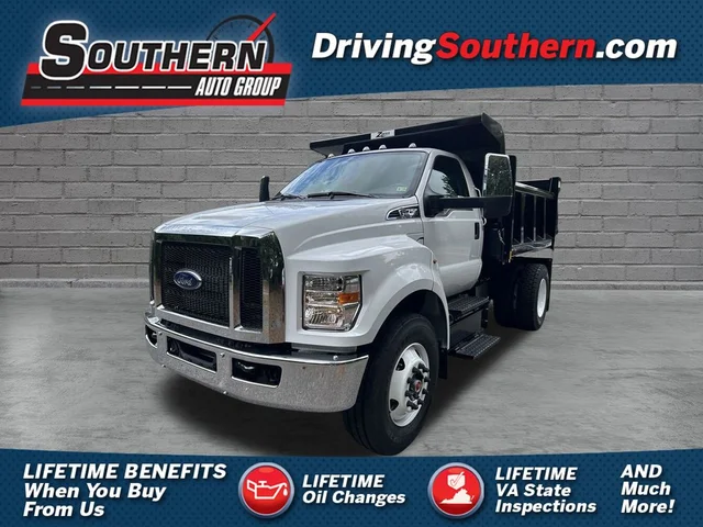 2025 Ford F-650-750 Base