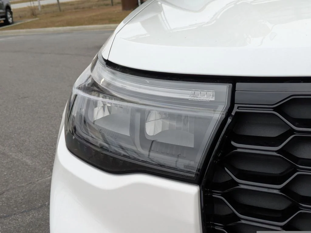 New 2026 Star White Metallic Tri-Coat Ford ST image 10