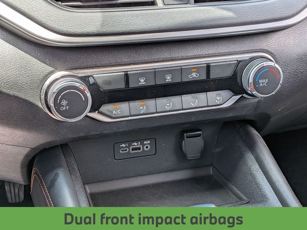 Used 2019 White Nissan 2.5 SR image 18