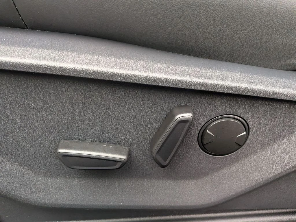 New 2026 Agate Black Metallic Ford MAX Active image 10