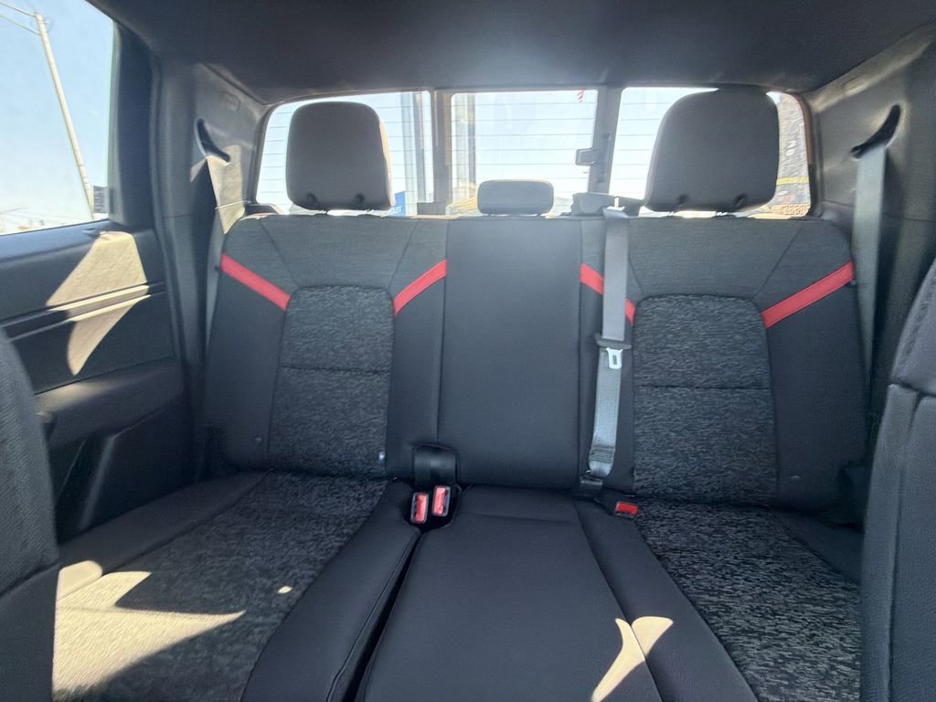 2026 Chevrolet Colorado Z71 - Photo 13