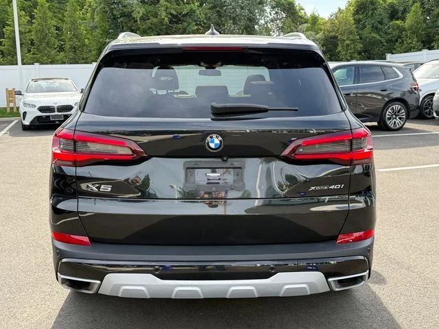Used 2022 Black Sapphire Metallic BMW xDrive40i image 6