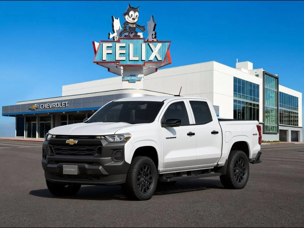 New 2026 Summit White Chevrolet WT image 1
